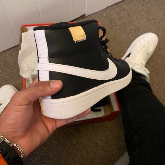 BRAND NEW NIKE COURT ROYALE 2 MID - Picture 2 of 3